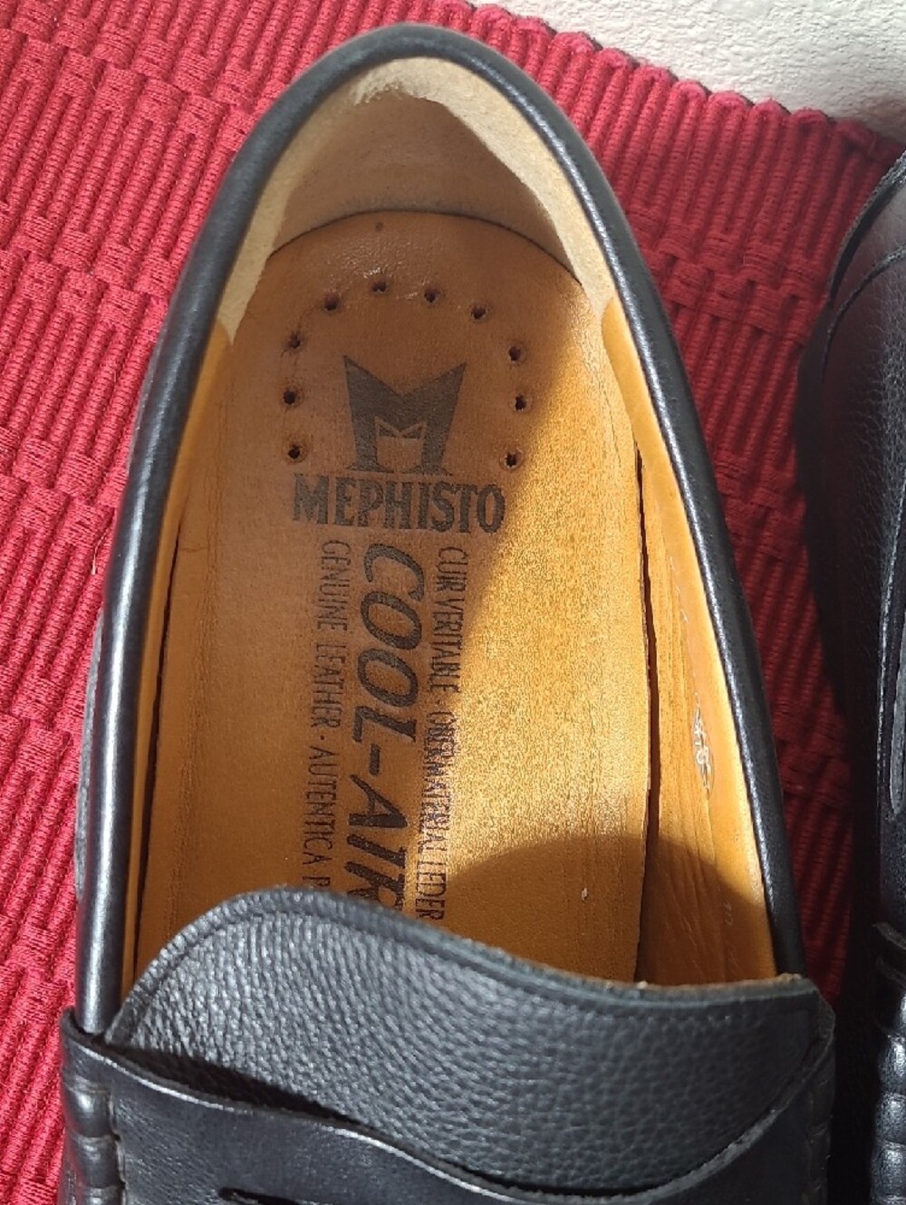 Mephisto Men’s Black Leather Penny Loafers - Picture 2 of 9